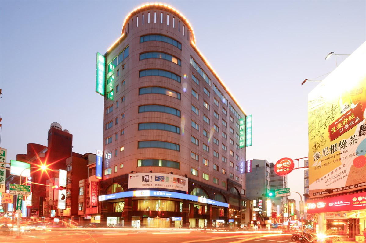 Cambridge Hotel