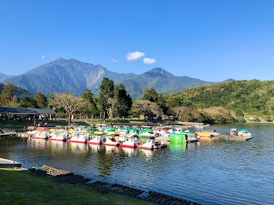 Liyu (Carp) Lake