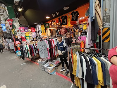 Wufenpu - Garment Wholesale Area