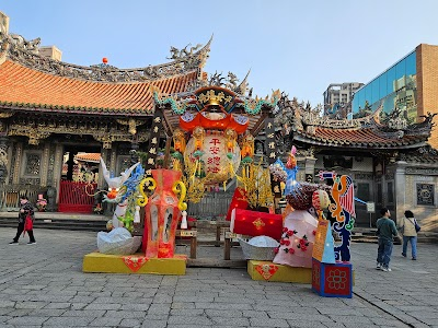 Lungshan Temple
