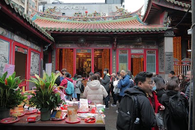 Lungshan Temple