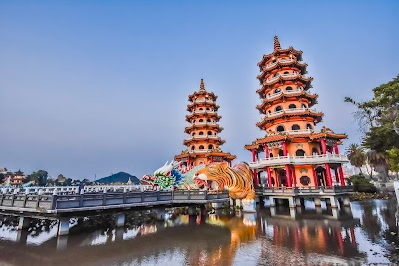 Lianchihtan (Lotus Pond)