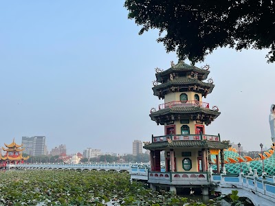 Lianchihtan (Lotus Pond)